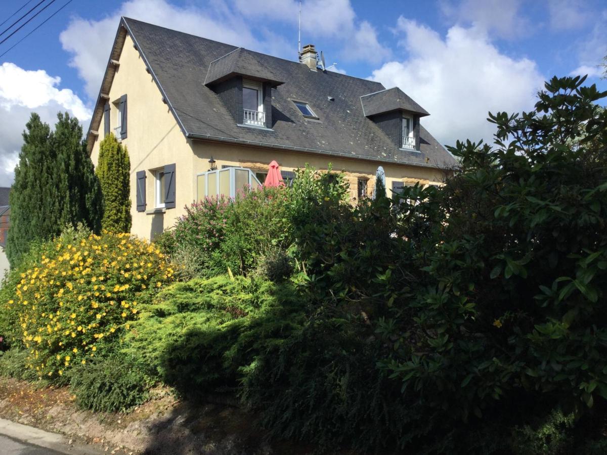 Coup De Coeur Assure ! Calm Comme A La Maison ! Maison Spacieuse Avec Grande Terrasse Pour 2 A 5 Personnes Proximite Granville Et Mer Avec Wifi Et Parking Gratuits Exterior foto