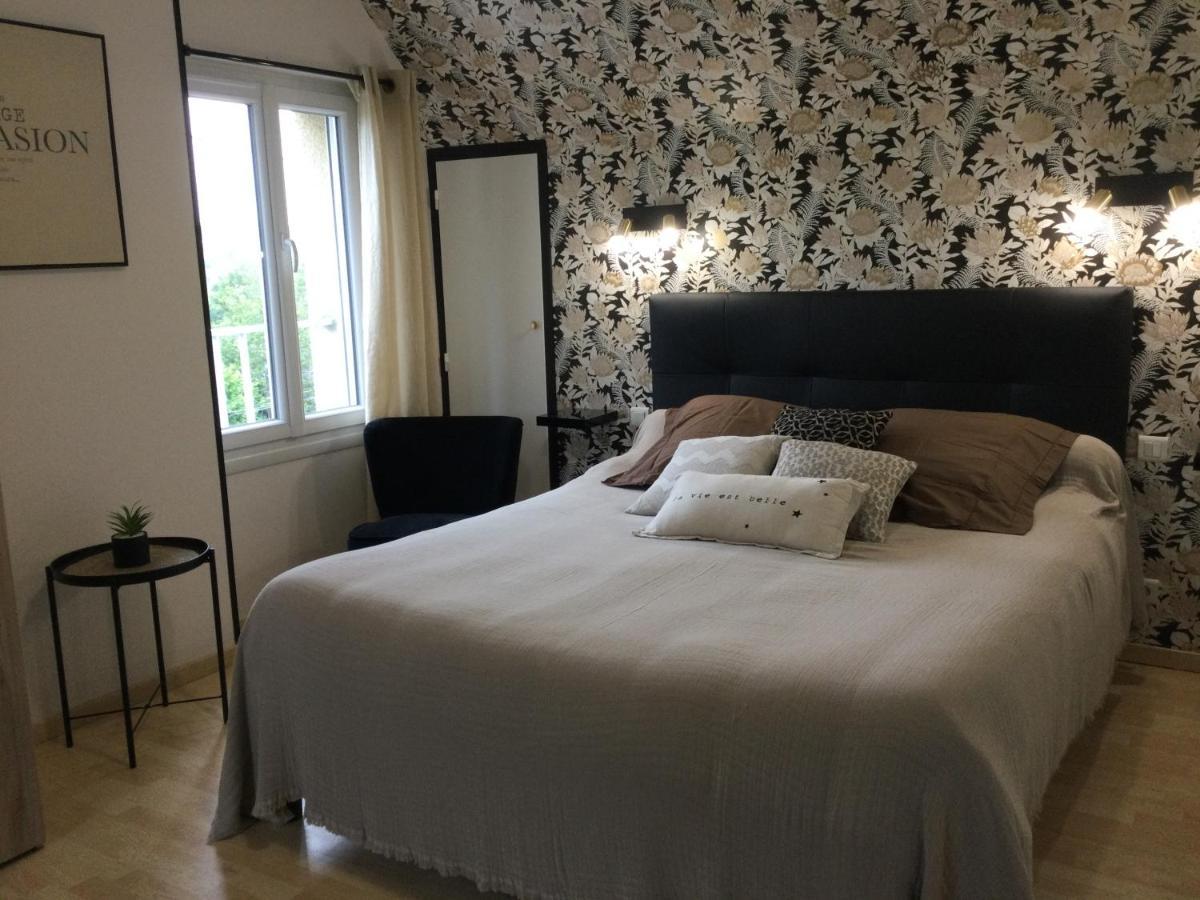 Coup De Coeur Assure ! Calm Comme A La Maison ! Maison Spacieuse Avec Grande Terrasse Pour 2 A 5 Personnes Proximite Granville Et Mer Avec Wifi Et Parking Gratuits Exterior foto