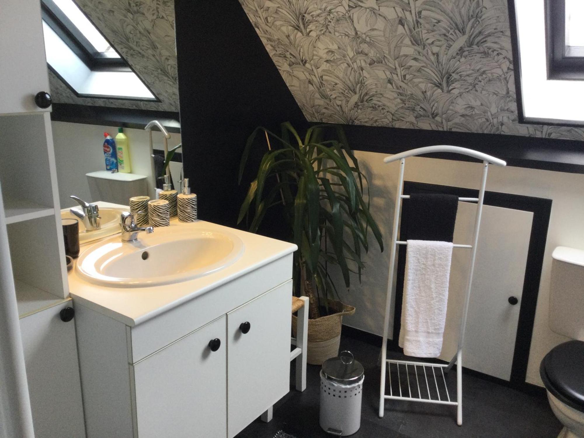 Coup De Coeur Assure ! Calm Comme A La Maison ! Maison Spacieuse Avec Grande Terrasse Pour 2 A 5 Personnes Proximite Granville Et Mer Avec Wifi Et Parking Gratuits Exterior foto