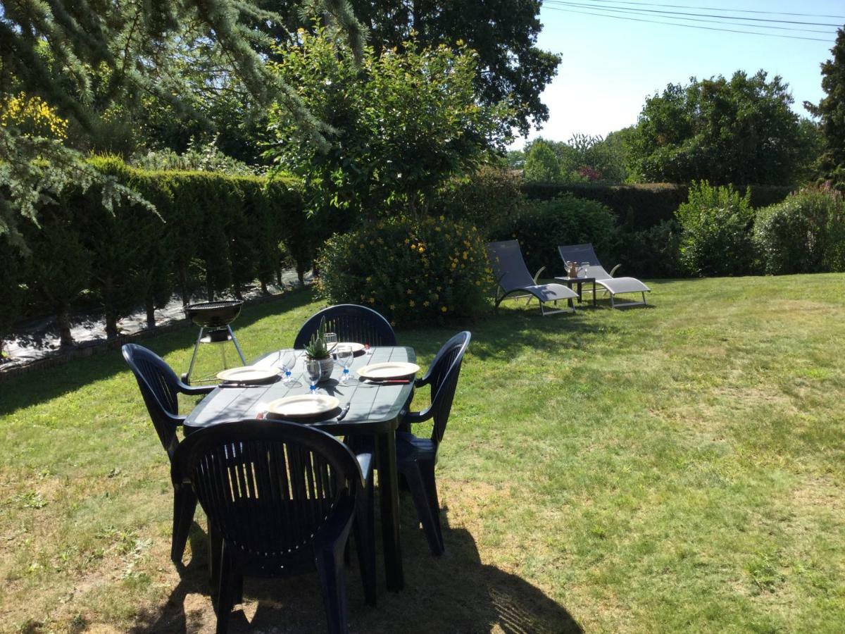 Coup De Coeur Assure ! Calm Comme A La Maison ! Maison Spacieuse Avec Grande Terrasse Pour 2 A 5 Personnes Proximite Granville Et Mer Avec Wifi Et Parking Gratuits Exterior foto